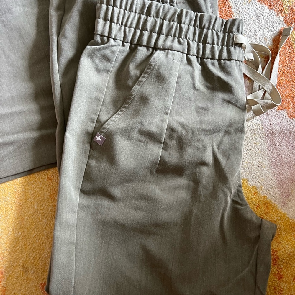 Figs set- cargo olive